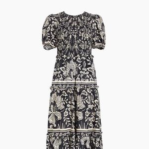 Beautiful farm Rio dress worn twice. Size medium.